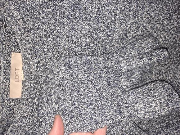 Loft‎ Gray and White Marled Sweater with Ruffle Cuffs Size Medium - Picture 3 of 7